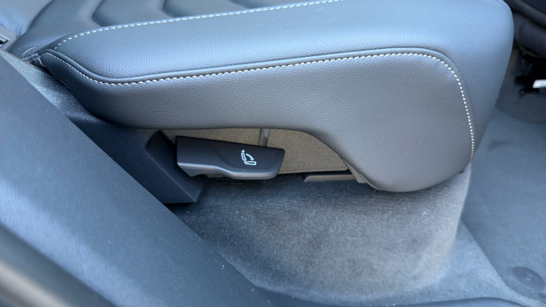 Volkswagen Touareg 3.0 V6 TDI 4Motion 286 Black Edition 5dr Tip Auto Diesel Estate